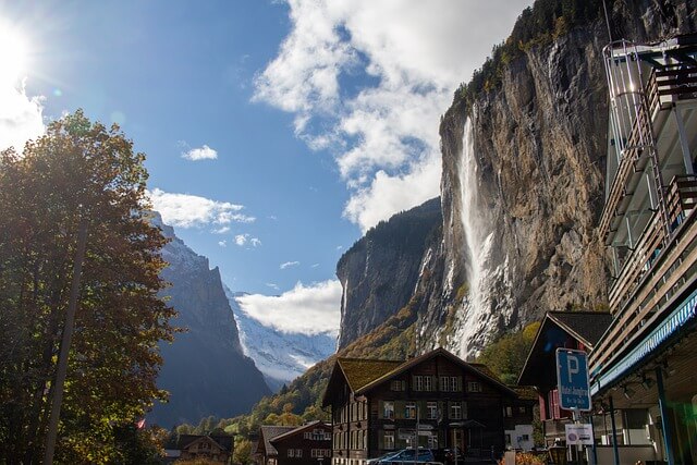작지만-아름다운-마을-스위스-라우터브루넨-여행-코스-BEST-10